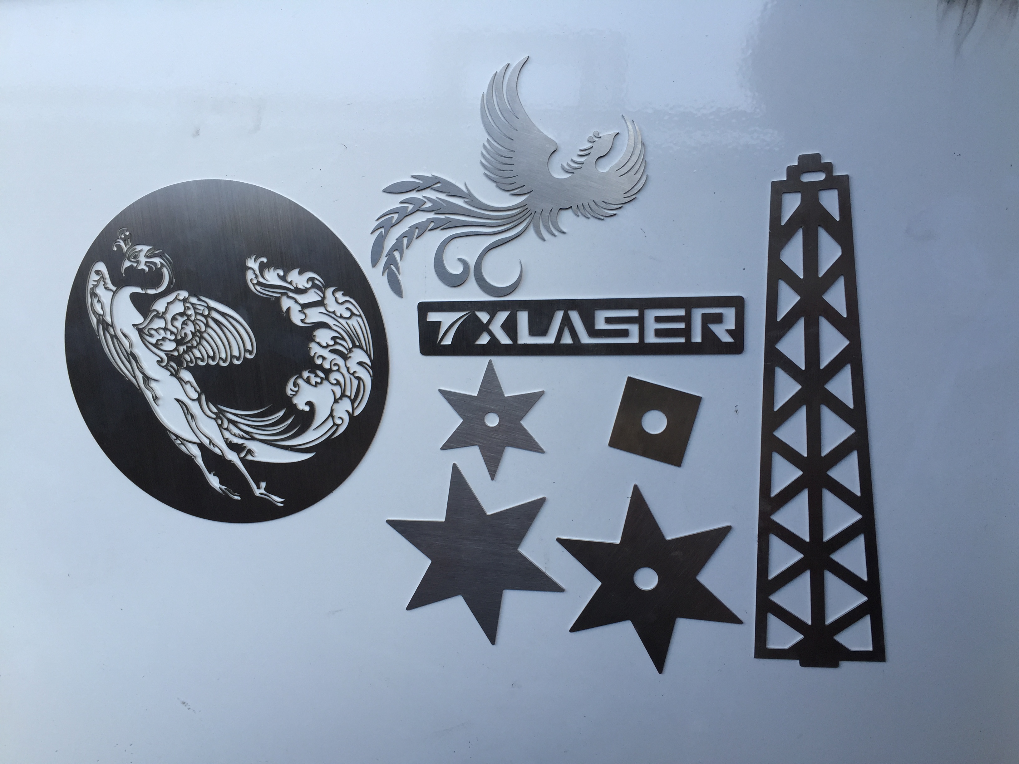 激光切割不鏽鋼鎢鋼樣（yàng）品