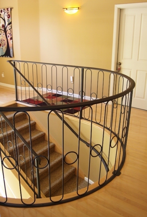 東莞激光切割加工金屬樓（lóu）梯扶手