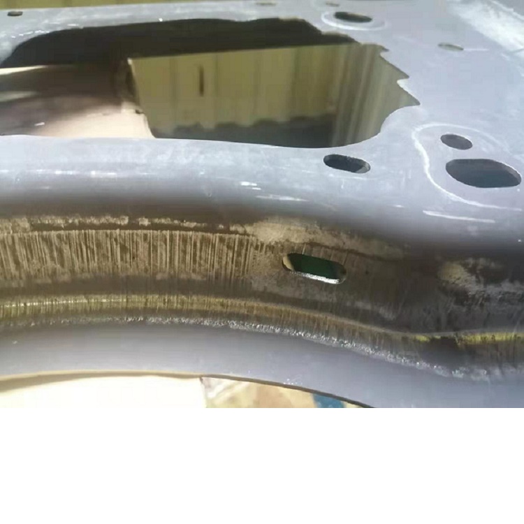 機械手（shǒu）激光切割加工