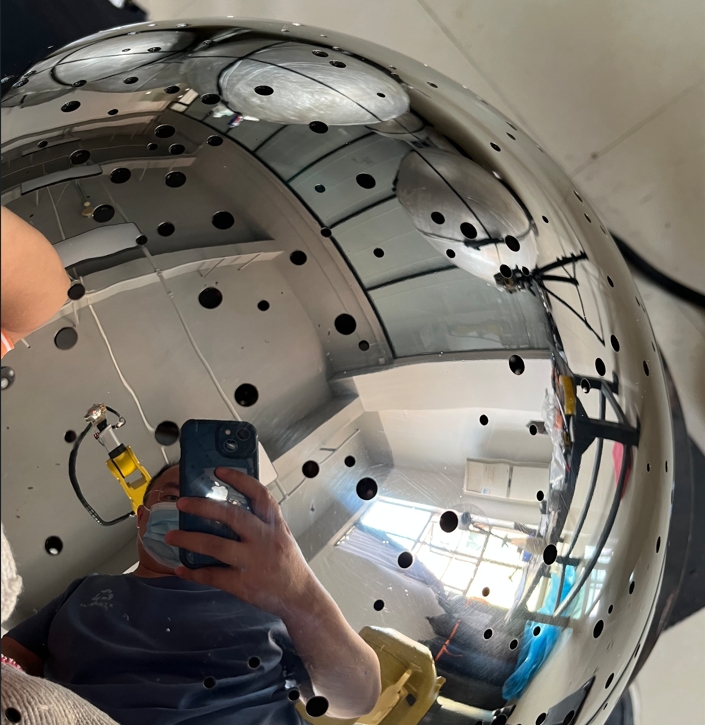 機械手三維激光切割不鏽鋼金屬圓球